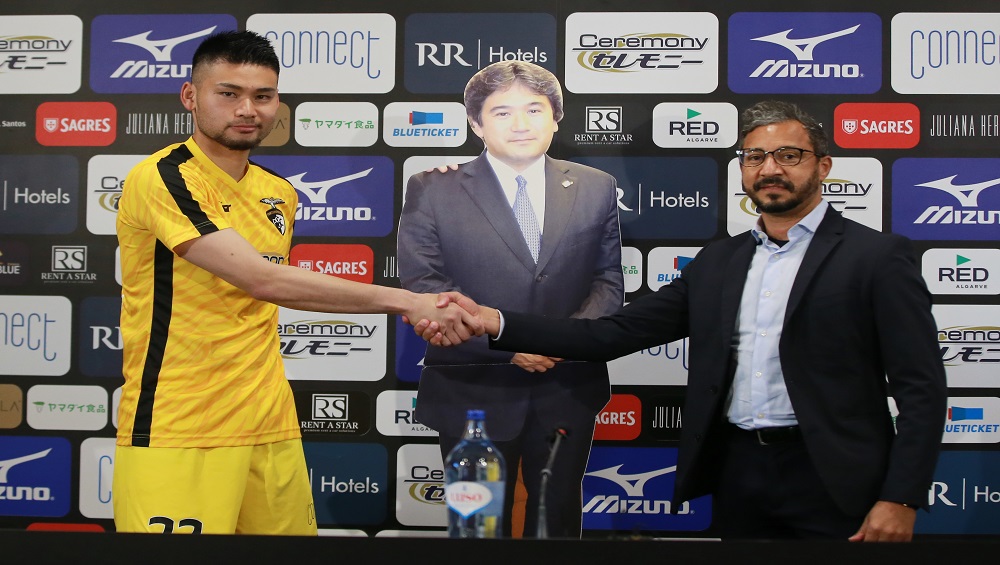 NAKAMURA FOI APRESENTADO