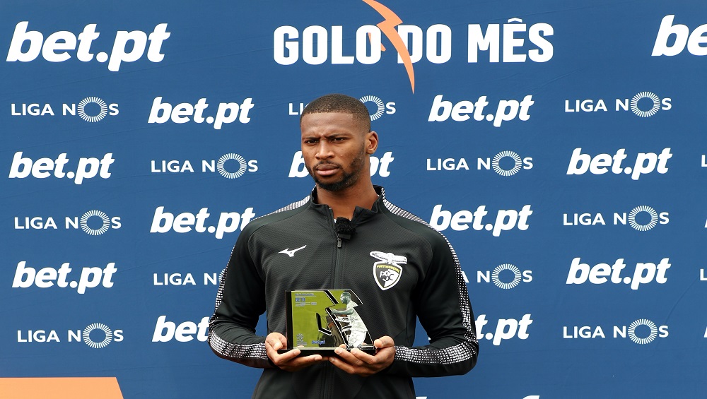 O MELHOR GOLO DE MARÇO FOI DO BETO