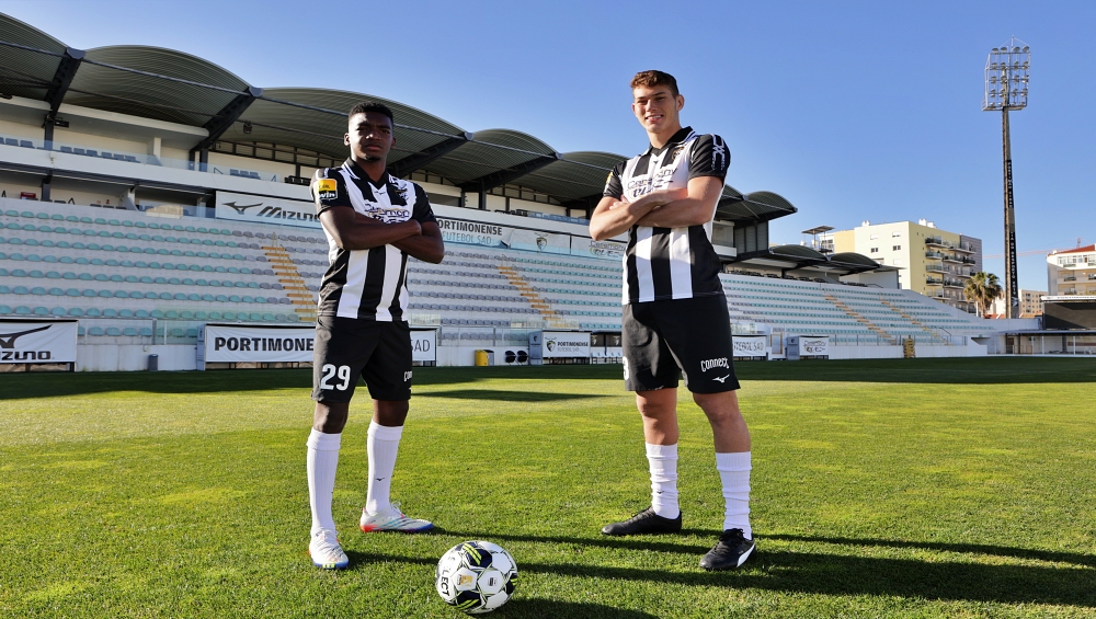 Portimonense apresenta dois reforços para a Defesa