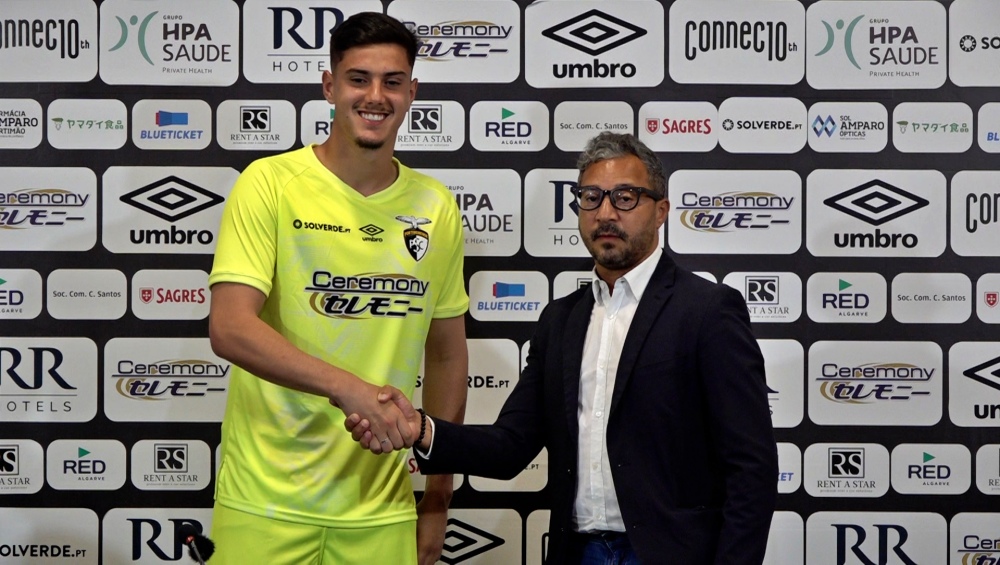 Pedro Bez reforça as redes do Portimonense