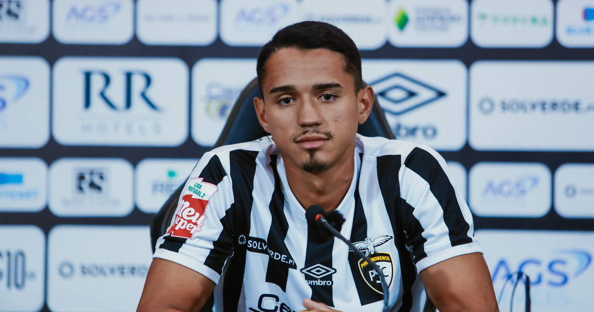 Lucas Araújo é reforço para o meio-campo do Portimonense