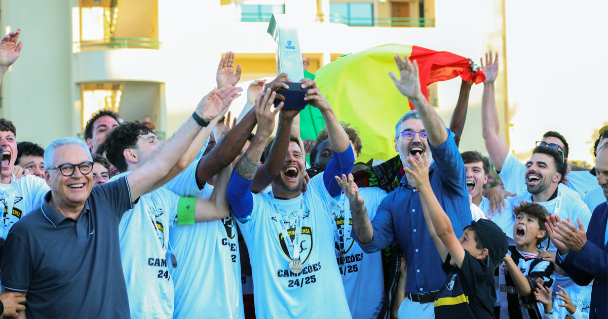 Portimonense Futebol SAD felicita o Portimonense SC pela conquista do título
