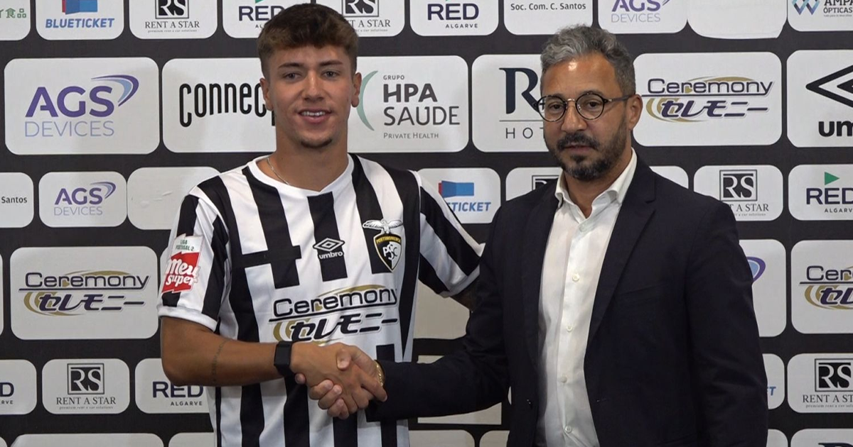 João Casimiro sobe à equipa principal