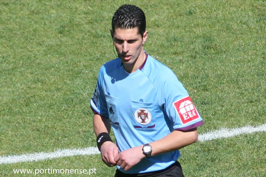 BRACARENSE LUÍS FERREIRA PARA COIMBRA