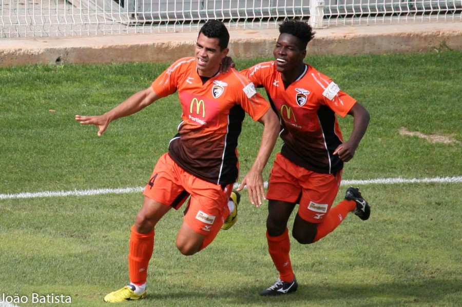 JADSON UM DOS HERÓIS DA VITÓRIA SOBRE O GUIMARÃES B