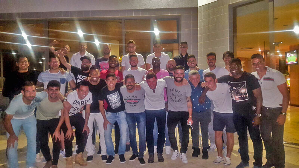 EQUIPA ENCERRA A ÉPOCA COM JANTAR NUM RESTAURANTE DA CIDADE