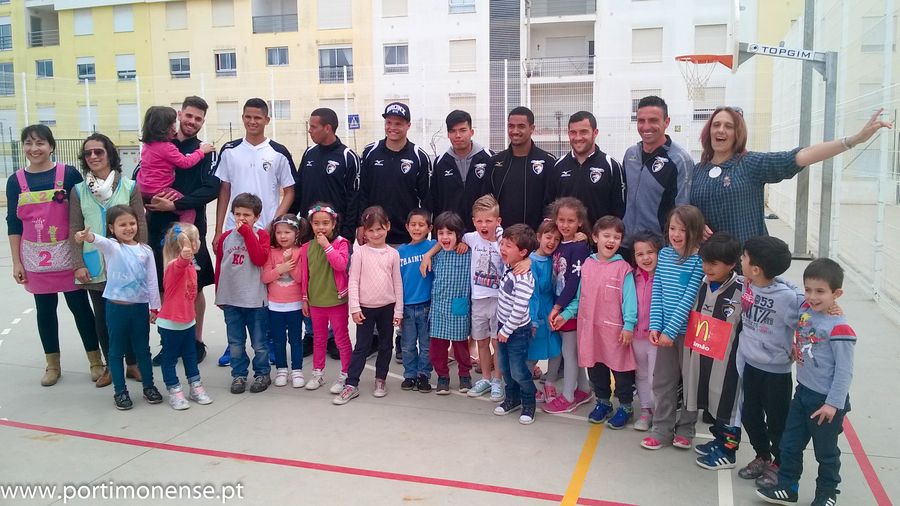 ATLETAS E TÉCNICOS PROMOVEM JOGO COM O PENAFIEL