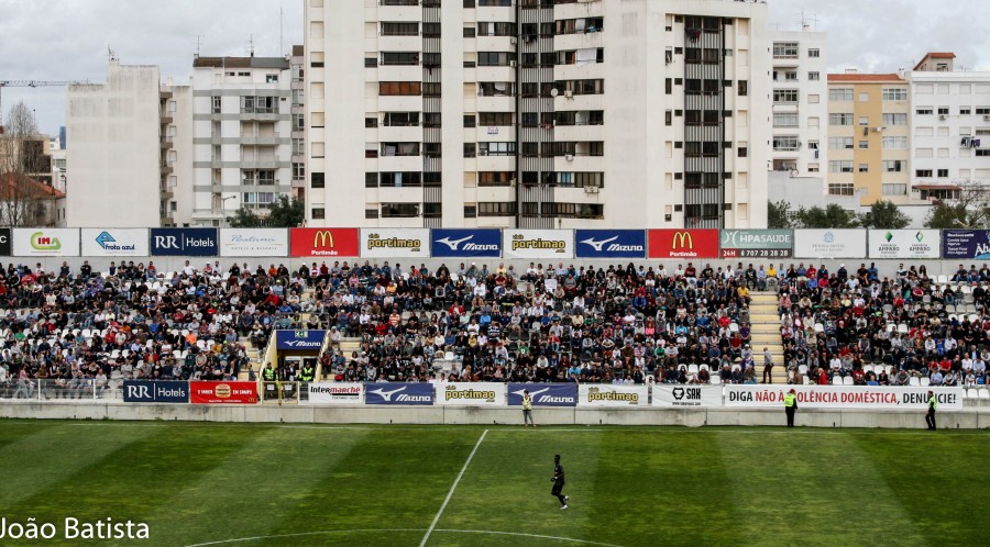 SAD E EQUIPA PROFISSIONAL FELICITAM OS SÓCIOS E ADEPTOS