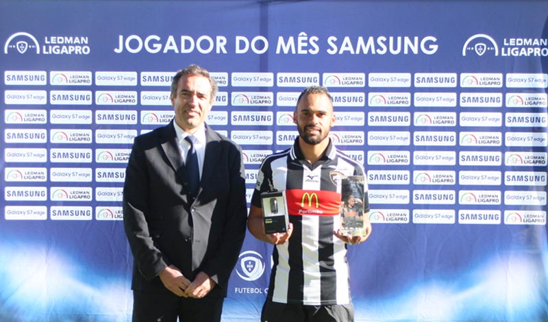 PAULINHO RECEBE PRÉMIO PELA SEGUNDA VEZ ESTA ÉPOCA