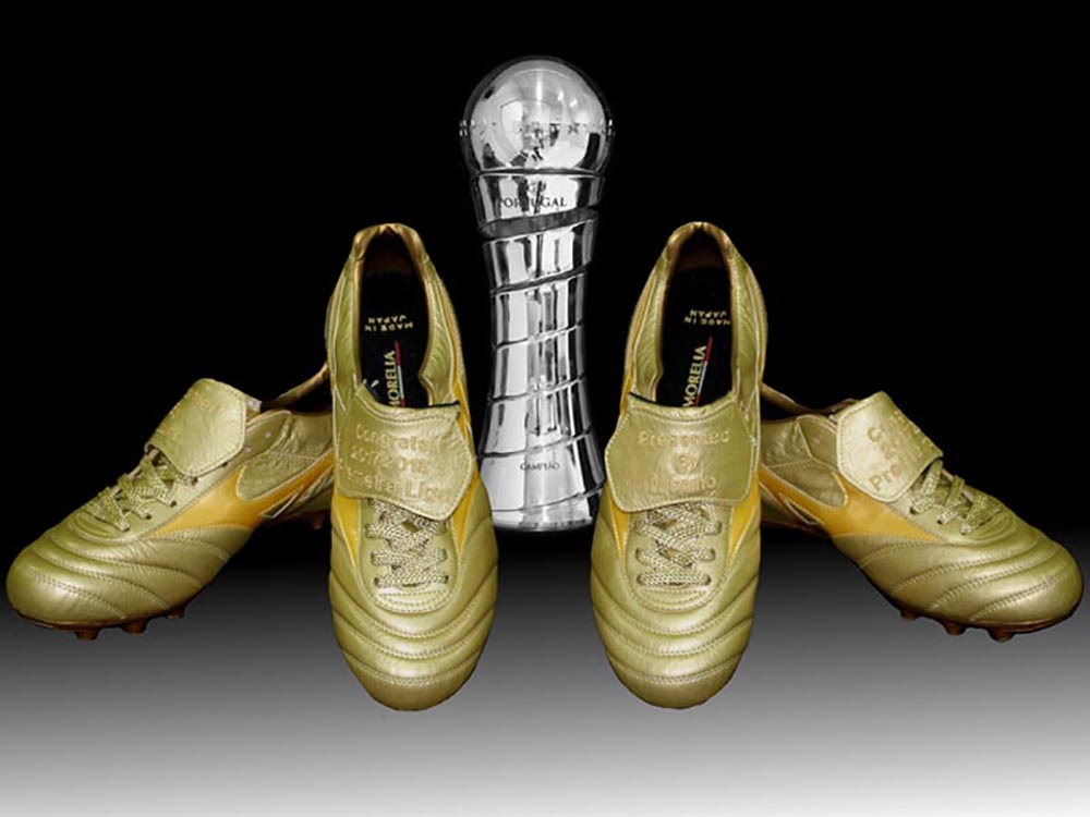 MIZUNO HOMENAGEIA OS CAMPEÕES