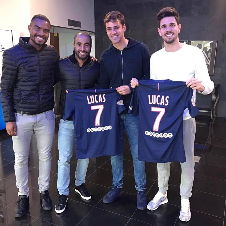 LUCAS MOURA DE VISITA AO PORTIMONENSE