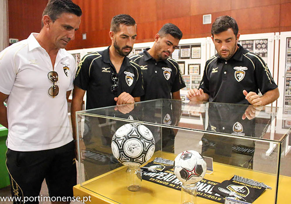 PORTIMONENSE VISITA EXPOSIÇÃO 