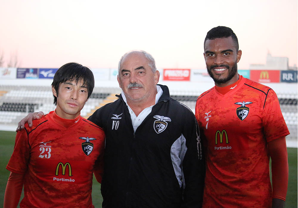 TREINADOR E JOGADORES RECEBEM PRÉMIO ESTE DOMINGO