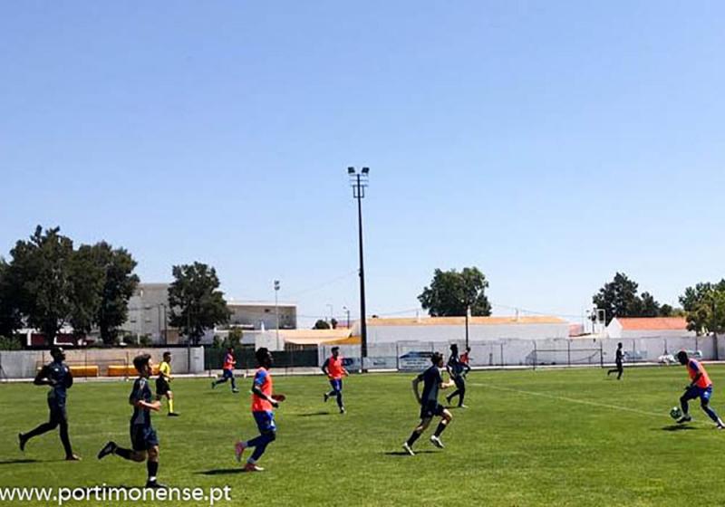 SUB 23 DO PORTIMONENSE VENCEM «OS ARMACENENSES»
