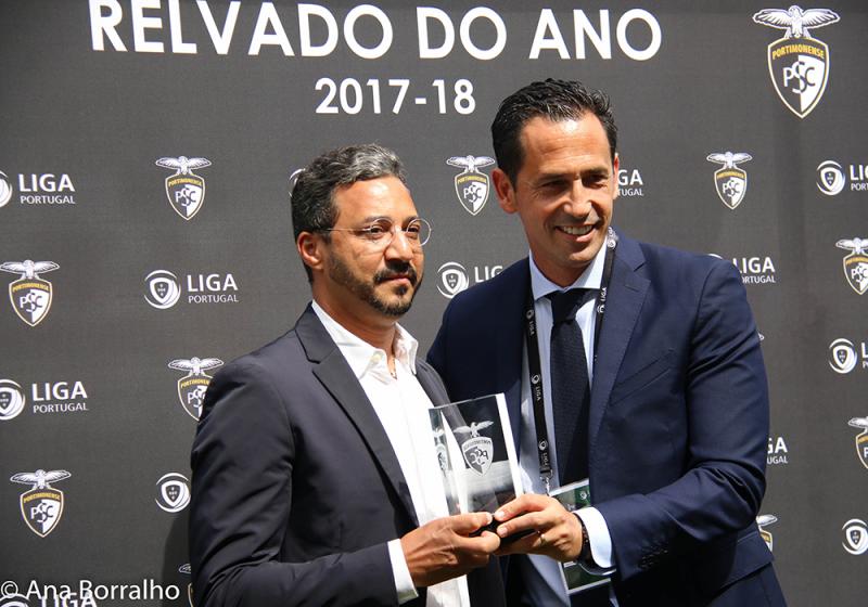PORTIMÃO ESTÁDIO CONSIDERADO  MELHOR RELVADO