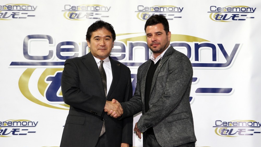 CEO DA CEREMONY NO DIA DA APRESENTAÇÃO DOS REFORÇOS