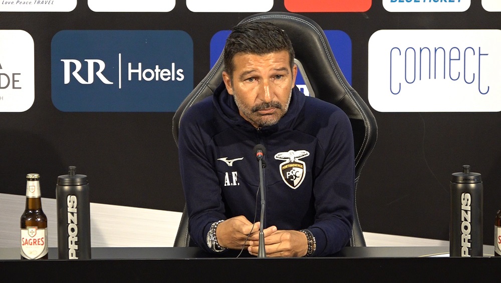 É UMA EQUIPA COMPETENTE E COM JOGADORES EXPERIENTES 