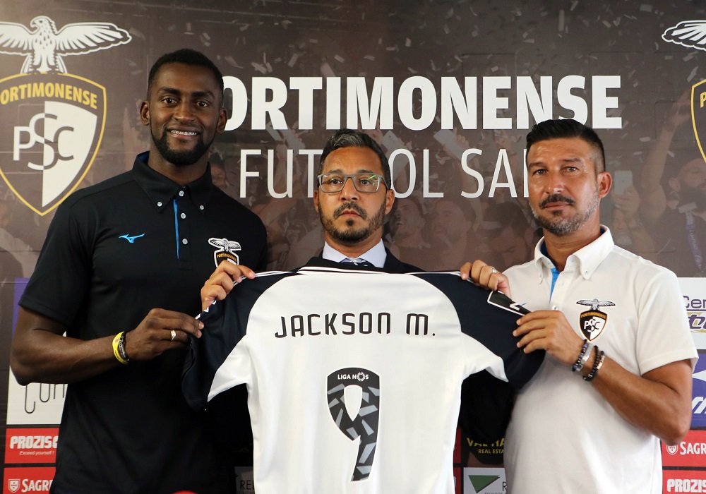 JACKSON MARTÍNEZ APRESENTADO ESTA QUARTA-FEIRA