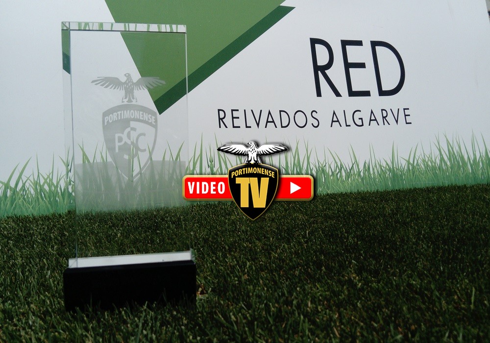 SAD E RED DE PARABÉNS PELO RELVADO