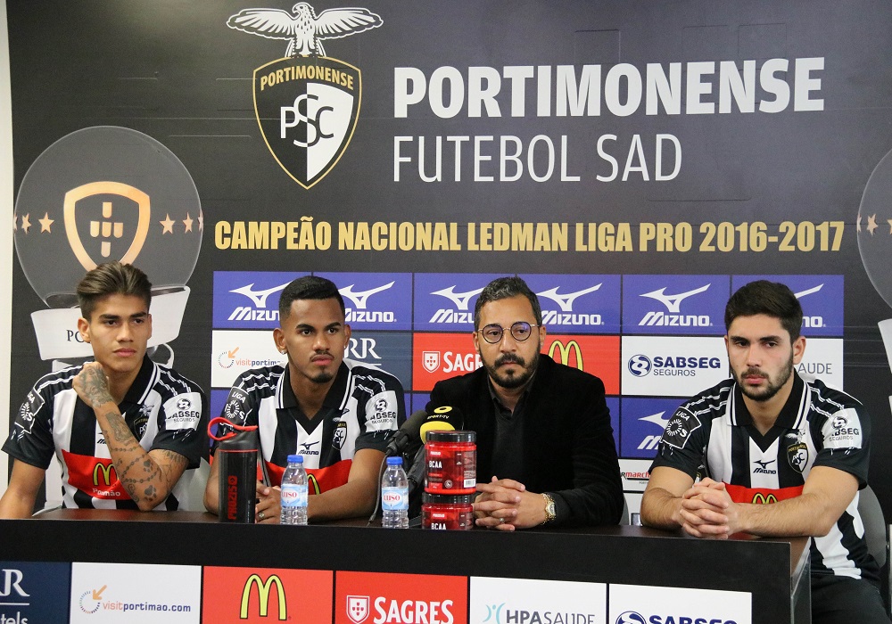 REFORÇOS APRESENTADOS À COMUNICAÇÃO SOCIAL